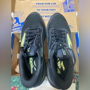 Brooks Adrenaline GTS 24 Weatherized, 11.5